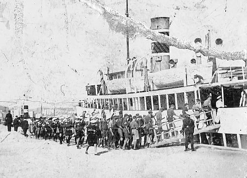 1932.08.12 Garczyn zwiedzanie portu